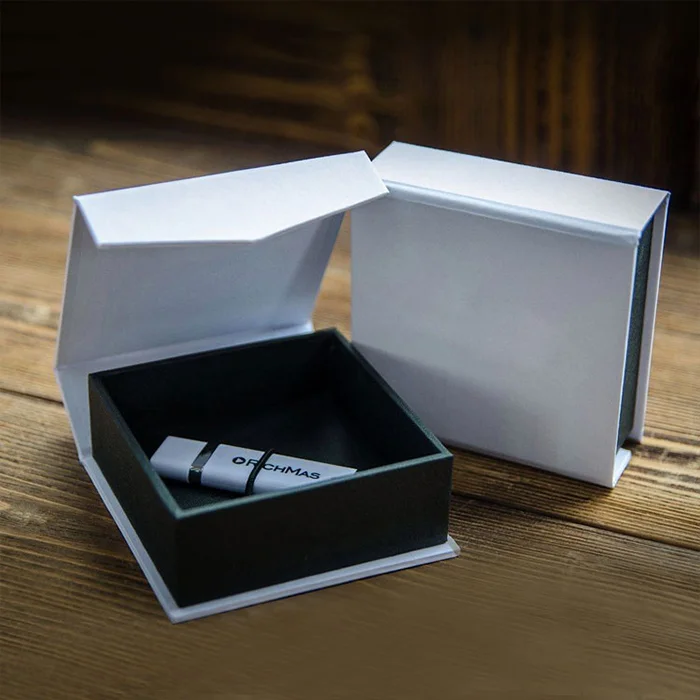 Magnetic Closure Gift Boxes - Image 6